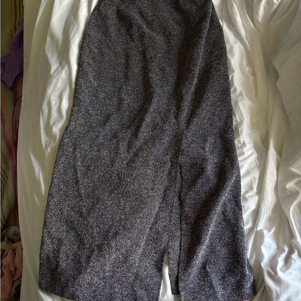 Elegant Gray Midi Skirt with Slit